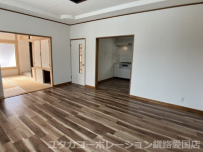 【居間・リビング】 | ◆収益物件◆宮本1丁目3-52借家