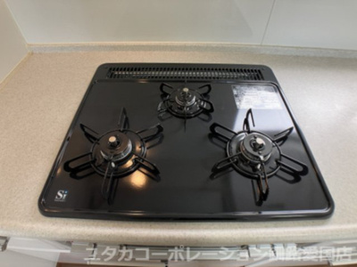 【キッチン】 | ◆収益物件◆宮本1丁目3-52借家 | コンロは3口！