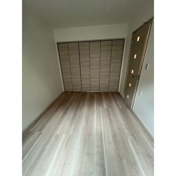 Visso(ワンちゃんと私の家)の洋室