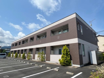 【外観】 | ラヴェール | 外観写真（昼）