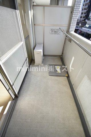 オーシャン松屋町のバルコニー