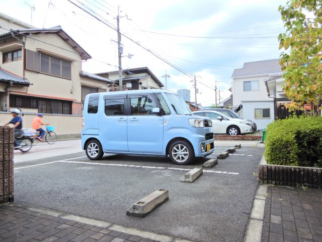 ベルドミールの駐車場