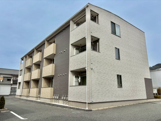 K&YⅢの外観