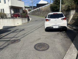 【前面道路含む現地写真】 | 中古戸建　横浜市戸塚区下倉田町 | 前面道路