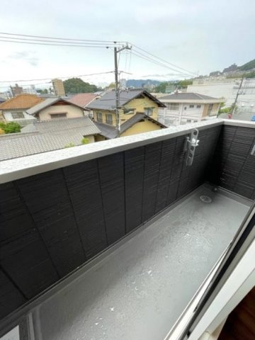 フィオーレ井口明神のバルコニー