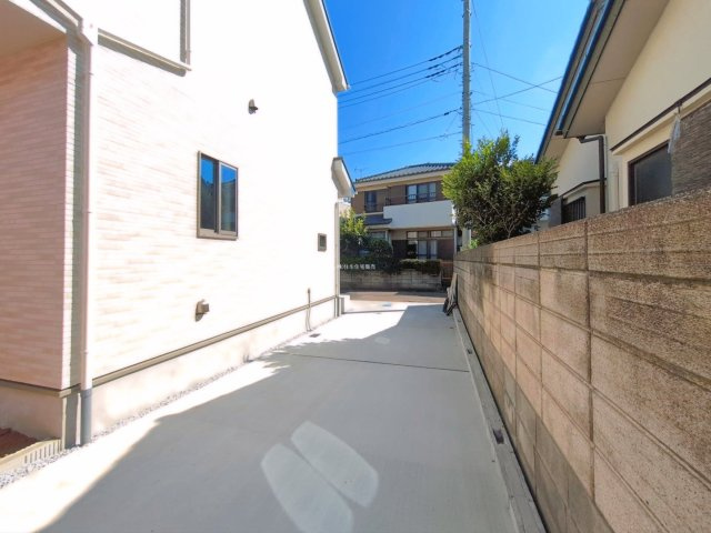 ふじみ野市苗間の新築一戸建の駐車場