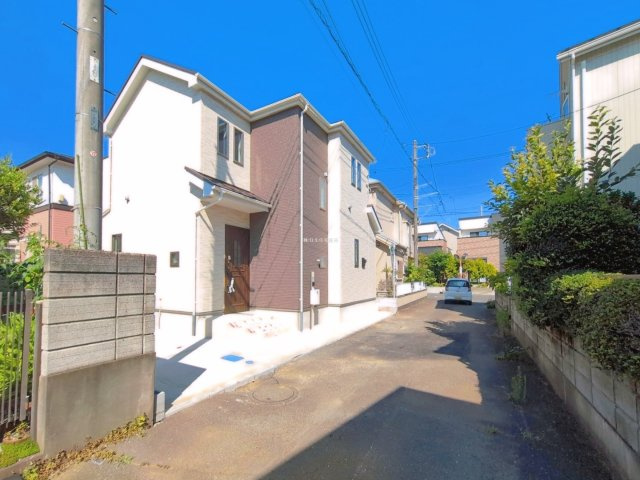 ふじみ野市苗間の新築一戸建の前面道路含む現地写真|北東側約4ｍ公道