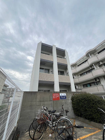 ゴールドウエストの外観