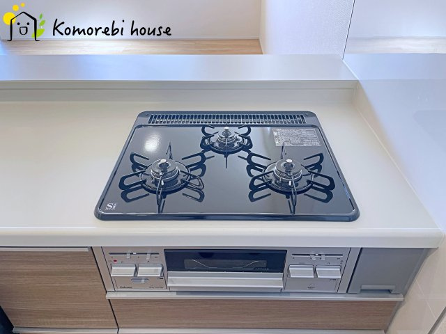 上尾市原市　15期　新築一戸建て　ブルーミングガーデン　01のキッチン|26.8.8撮影済み