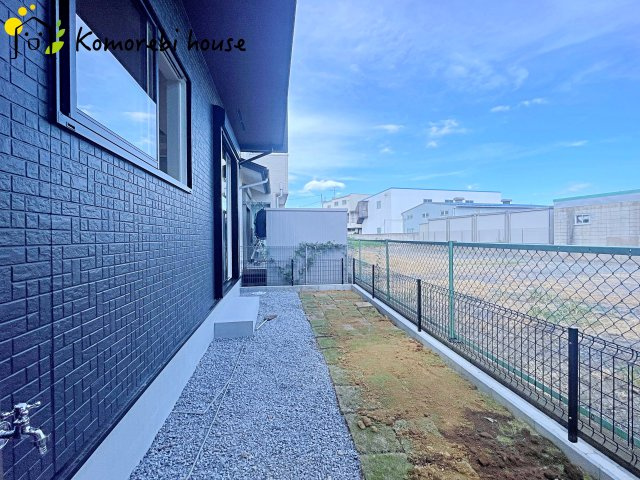 上尾市原市　15期　新築一戸建て　ブルーミングガーデン　01の庭|26.8.8撮影済み
