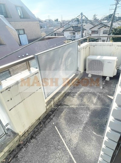 第1ビューラー方南のバルコニー