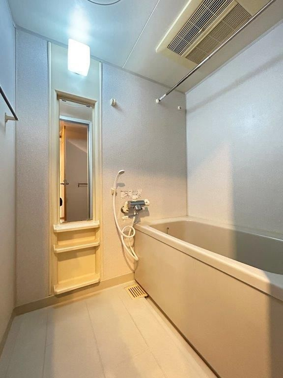 ウィルテラス新代田の浴室