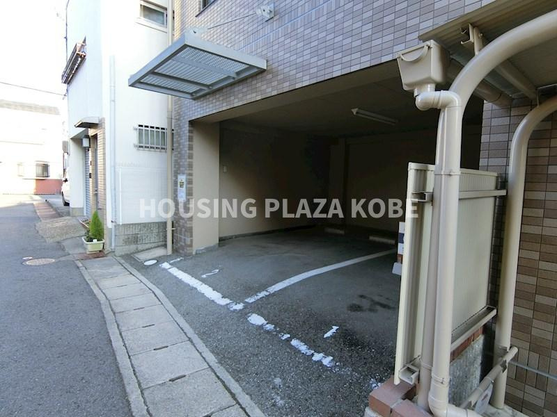 ベージュ野田の駐車場
