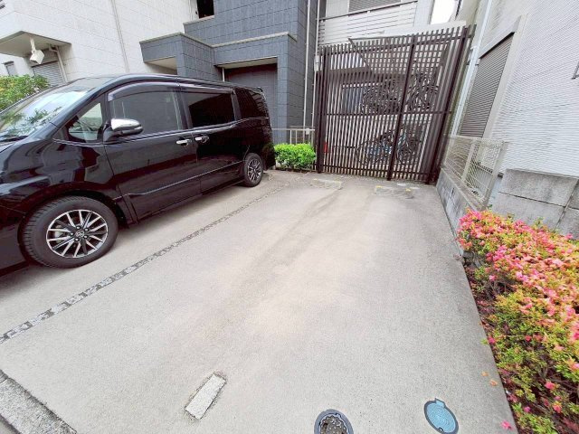 Ｌ’ＥＣＲＩＮ　レクランの駐車場|駐車場　現在空き無し