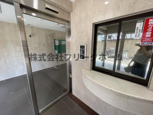 武蔵野市中町３丁目の賃貸マンションのロビー