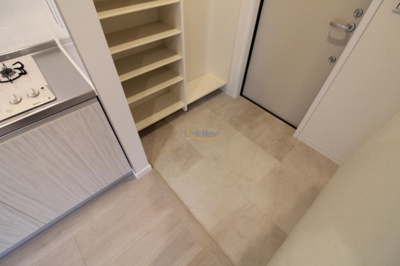 【玄関】 | SELENITE塚本