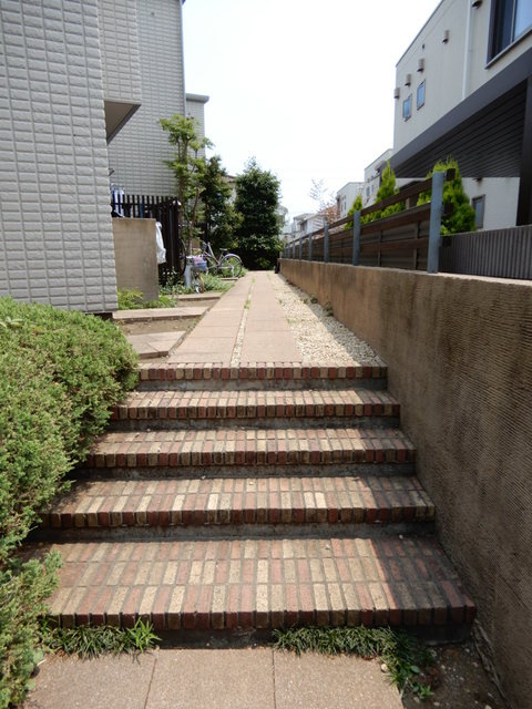 グリーンヒルズ深沢のエントランス