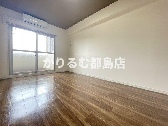サンヴィラ都島北通の居間・リビング