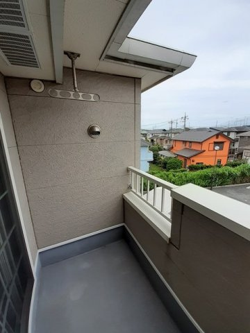 ベルコリーヌのバルコニー|落ち着いた時間を過ごせるバルコニーです