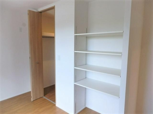 エルメゾン・エイザ　Ａ棟の収納|小物を収納するのに便利です