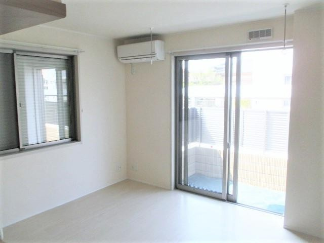 エルメゾン・エイザ　Ａ棟の居間・リビング|居間です