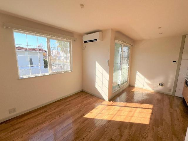 ＳＥＡ　ＢＩＲＤの居間・リビング|リビング