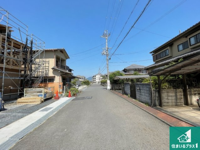 草津市木川町　第4期　新築一戸建ての前面道路含む現地写真|周辺は落ち着いた街並みの住宅地！子育てがしやすい住環境です！まだ未完成ですが、現地でしかわからない事もございます。是非一度ご覧ください。