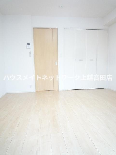 セレーノ　カーサⅡの内装|洋室