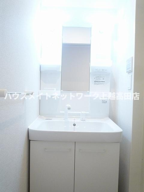 セレーノ　カーサⅡの洗面所|洗髪洗面化粧台