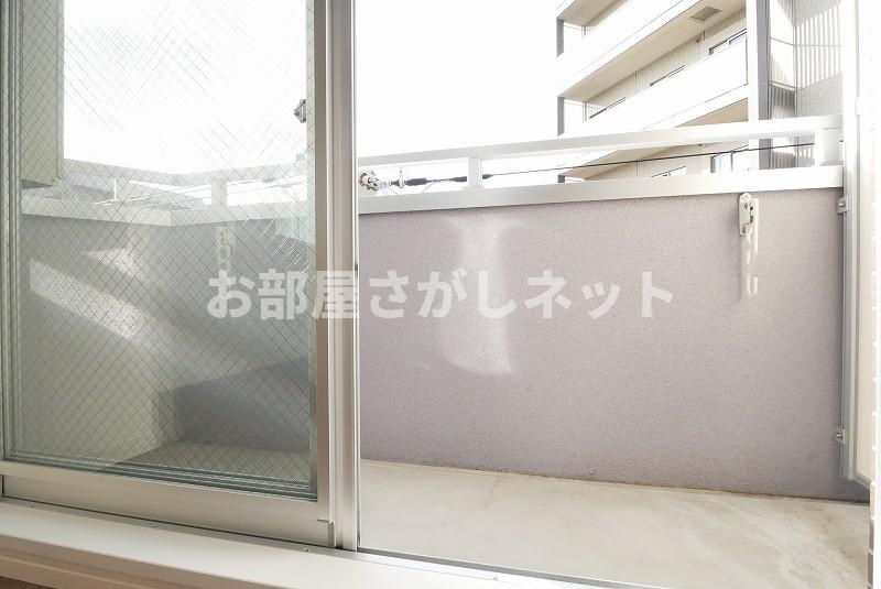 滝野川プレイス【おとり物件なし】#学生・社会人にオススメ！初期費用分割払いOK！のバルコニー