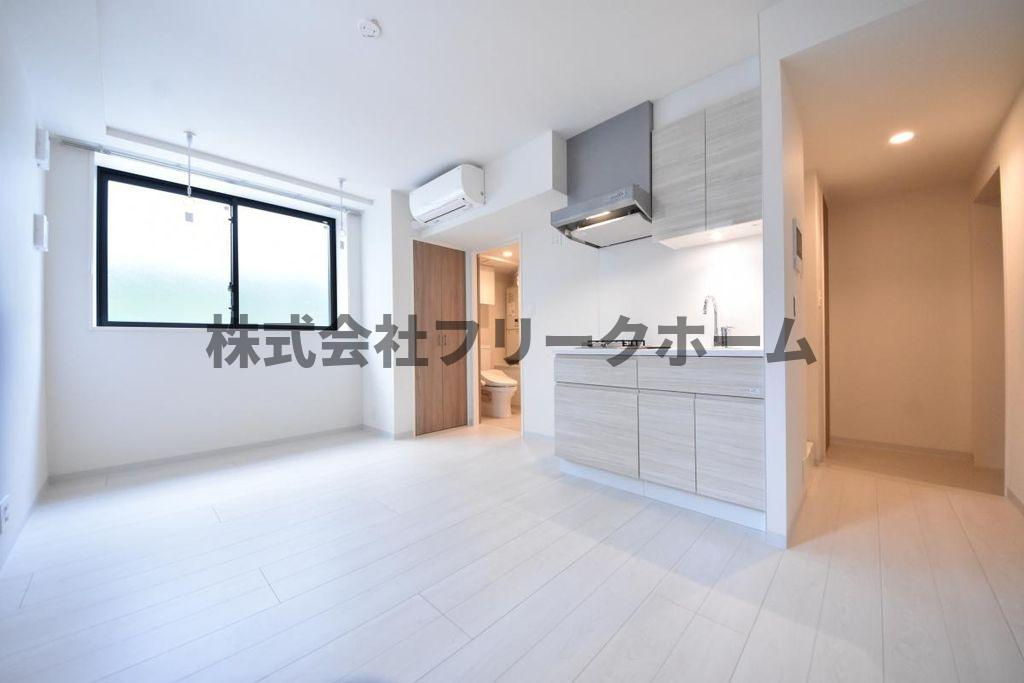 武蔵野市中町２丁目の賃貸マンションの居間・リビング