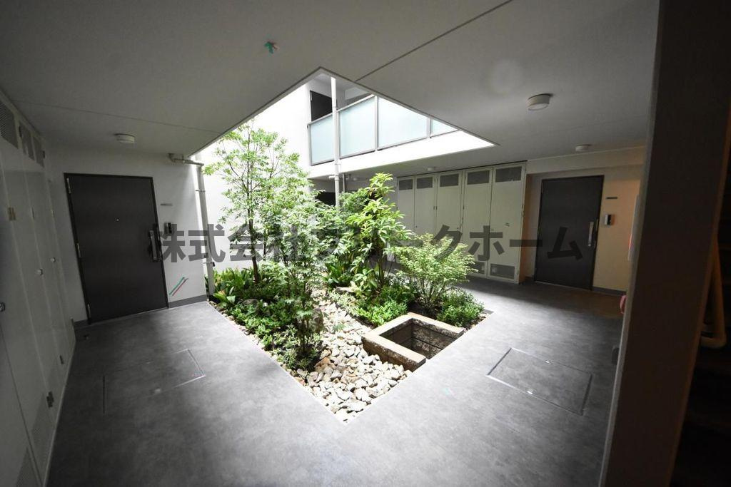 武蔵野市中町２丁目の賃貸マンションのロビー