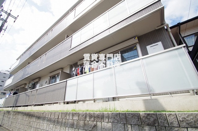 【外観】 | グレイスコート | 2017年築。築浅