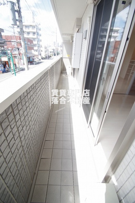 【バルコニー】 | グレイスコート | 南西向き◎広々としたバルコニー