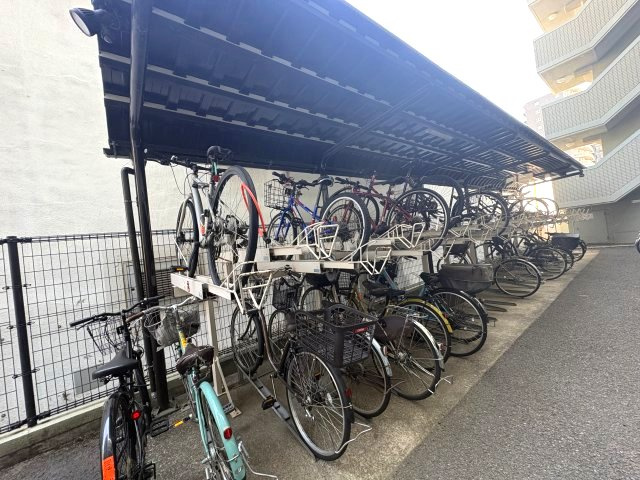 アーベントハイム戸田公園ANNEXの駐輪場