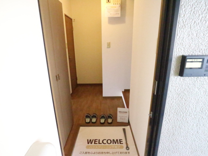 ウエストハイツの玄関