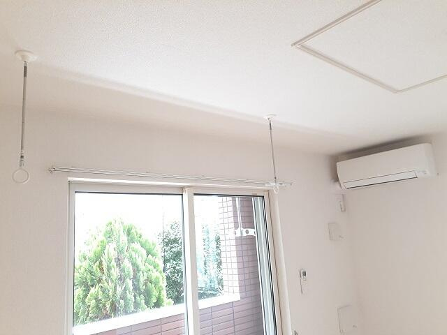 町田市山崎町のアパートの内装
