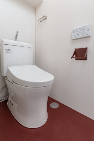 アスタルテ上原のトイレ|落ち着いた色調のトイレです