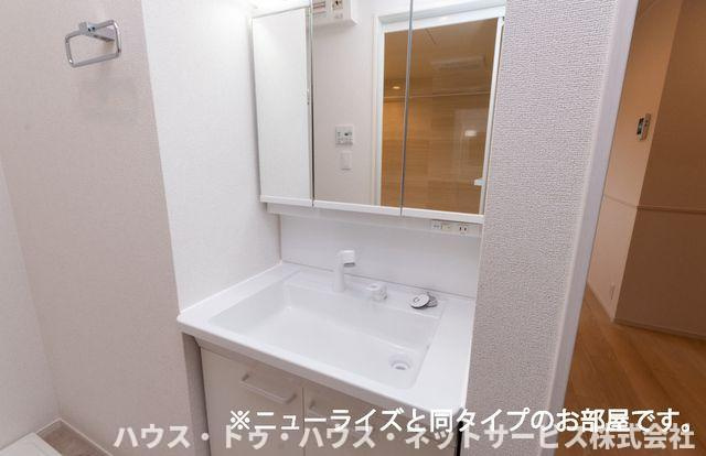 仮）古ケ崎２丁目アパートＡの独立洗面台