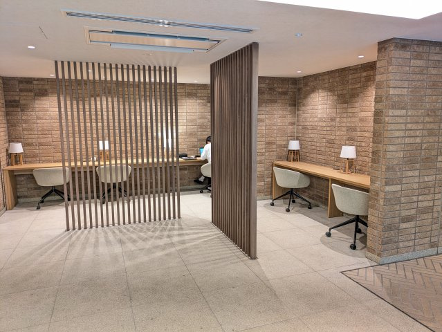 ラティエラ武蔵小杉のロビー
