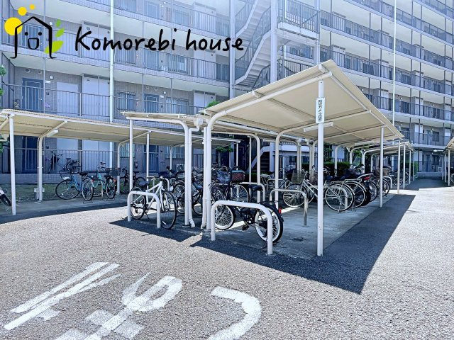ガーデンコート大宮本郷の駐輪場|26.5.29　撮影済み