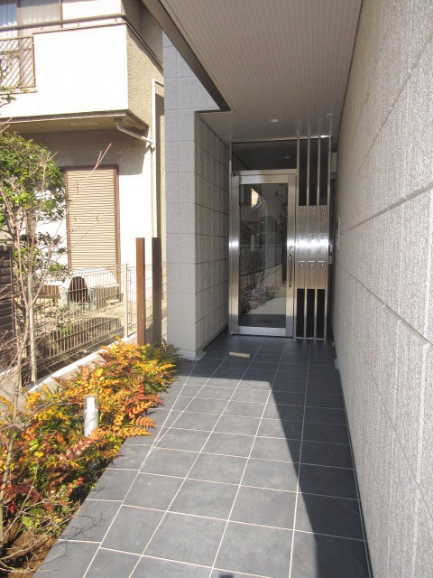 ウイリング目白台のエントランス|★アプローチ★