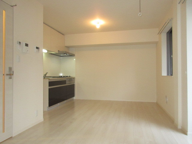 ウイリング目白台の居間・リビング|★キレイなフローリングのお部屋です★