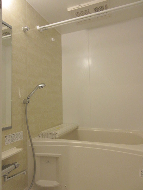 ウイリング目白台の浴室|★追焚機能に浴室乾燥機完備★