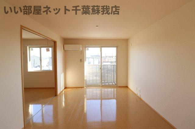 エトワールの居間・リビング|こちらのリビングで趣味の時間をお楽しみください