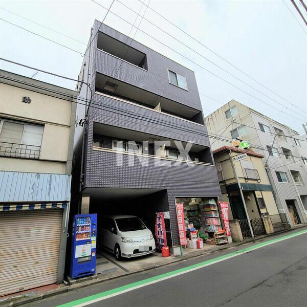 横浜市神奈川区六角橋６丁目の賃貸マンションの外観
