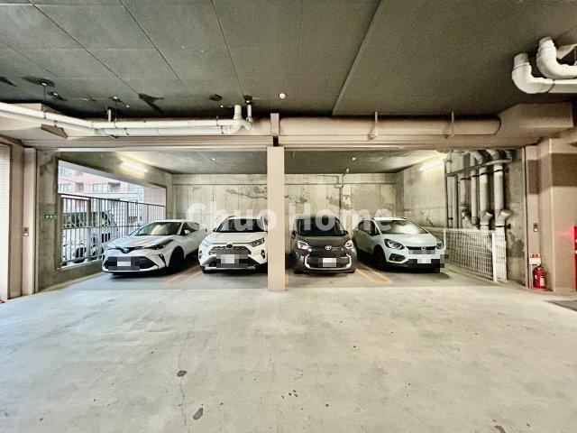 コニファーコート金町エアーレジデンスの駐車場|【敷地内駐車場】最新の空き状況や費用などの詳細は担当スタッフまでお問い合わせください。