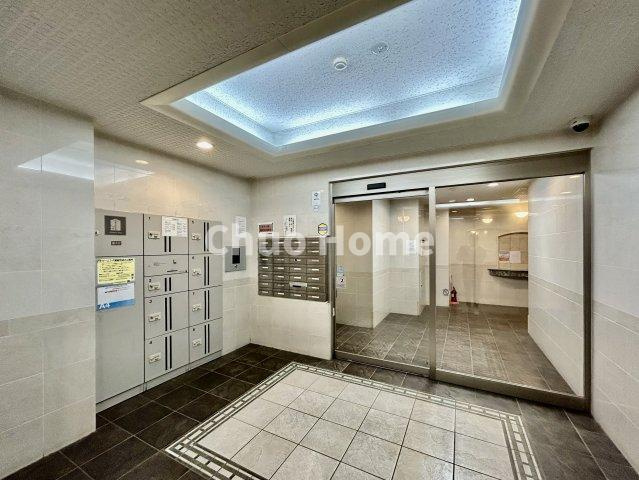 コニファーコート金町エアーレジデンスの防犯設備|【オートロック】オートロックシステムでセキュリティ充実。当たり前ですが、安全で安心して暮らすのって大事ですよね。お探しのご条件でオートロック付きの物件を探す方も多いですがやはりセキュリティは大事です。