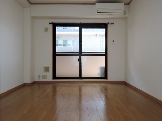 【寝室】