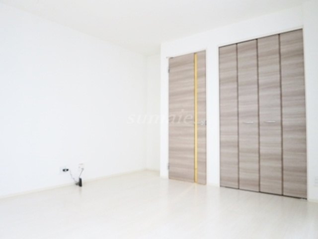 フルール　クレールの寝室|窓側からのアングルです☆